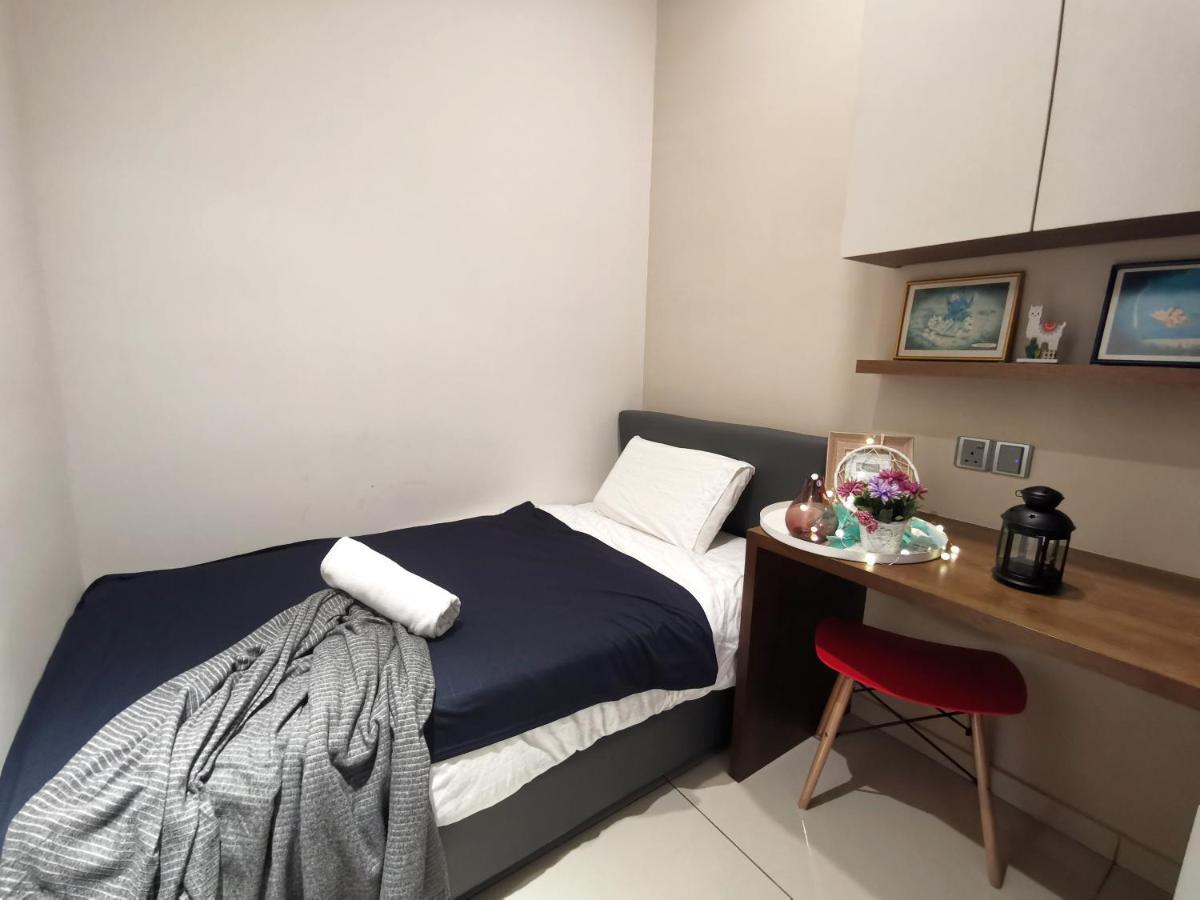 Geo Resort & Hotel Genting Highlands Exterior photo A bedroom in a typical apartment